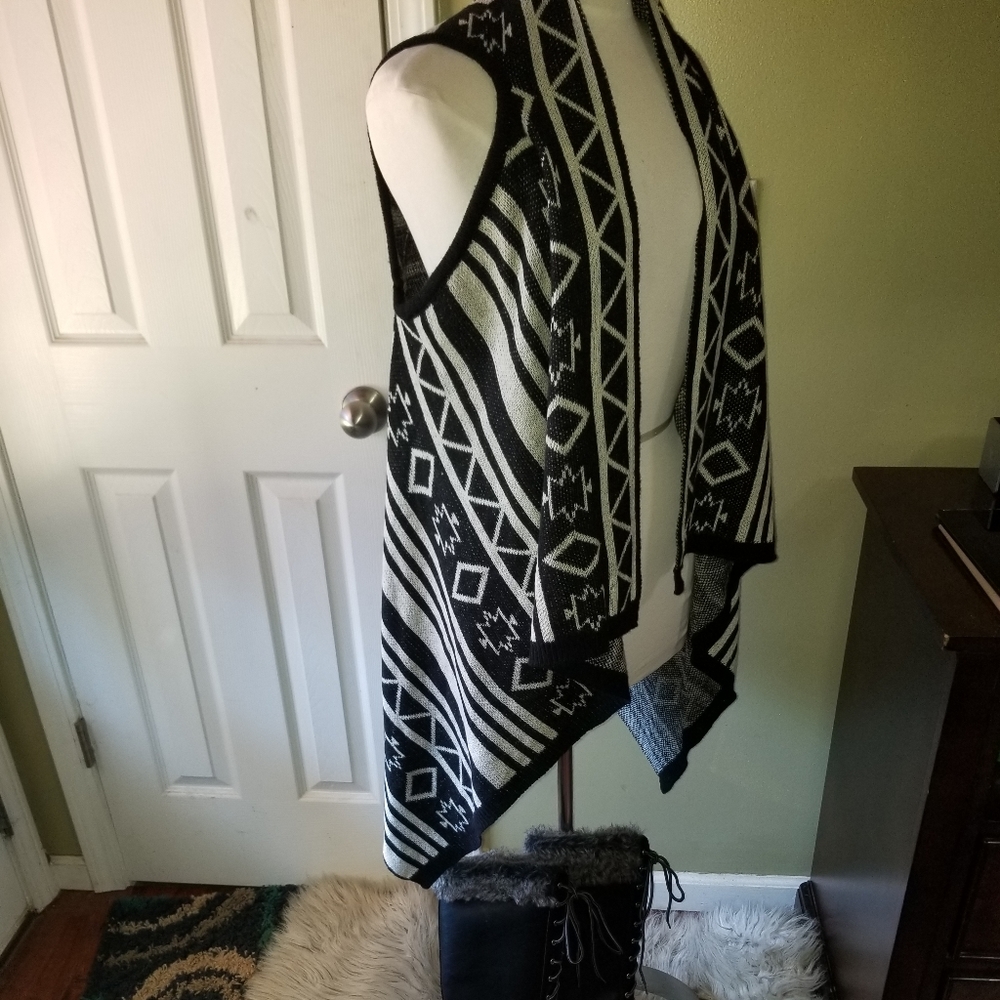 Sleeveless  Vest